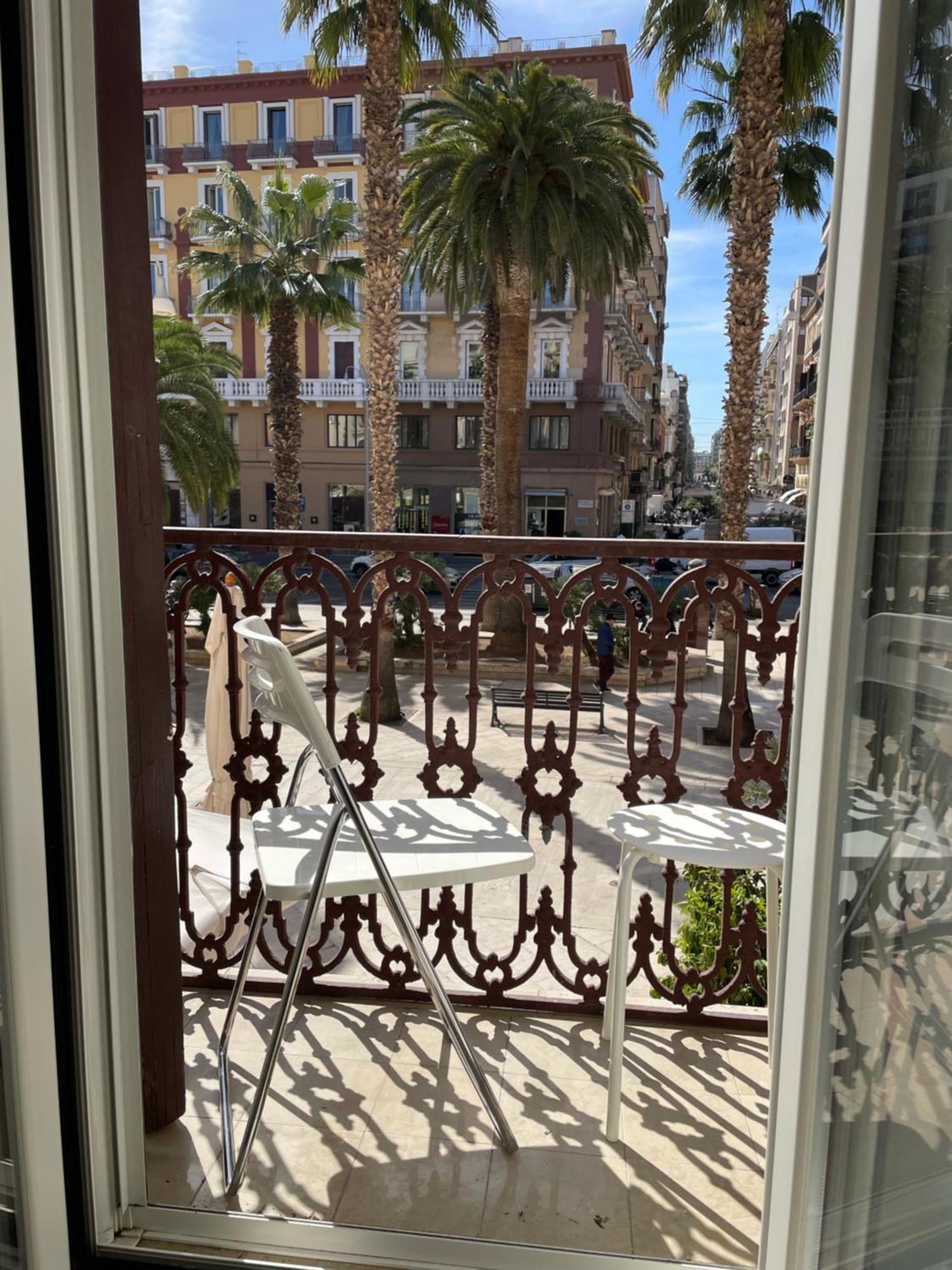 Palm Central House Bari Exterior photo